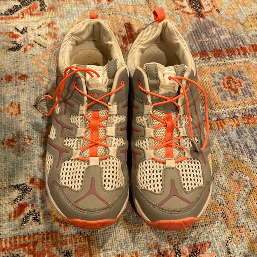 Speedo Athletic Shoes sz 9